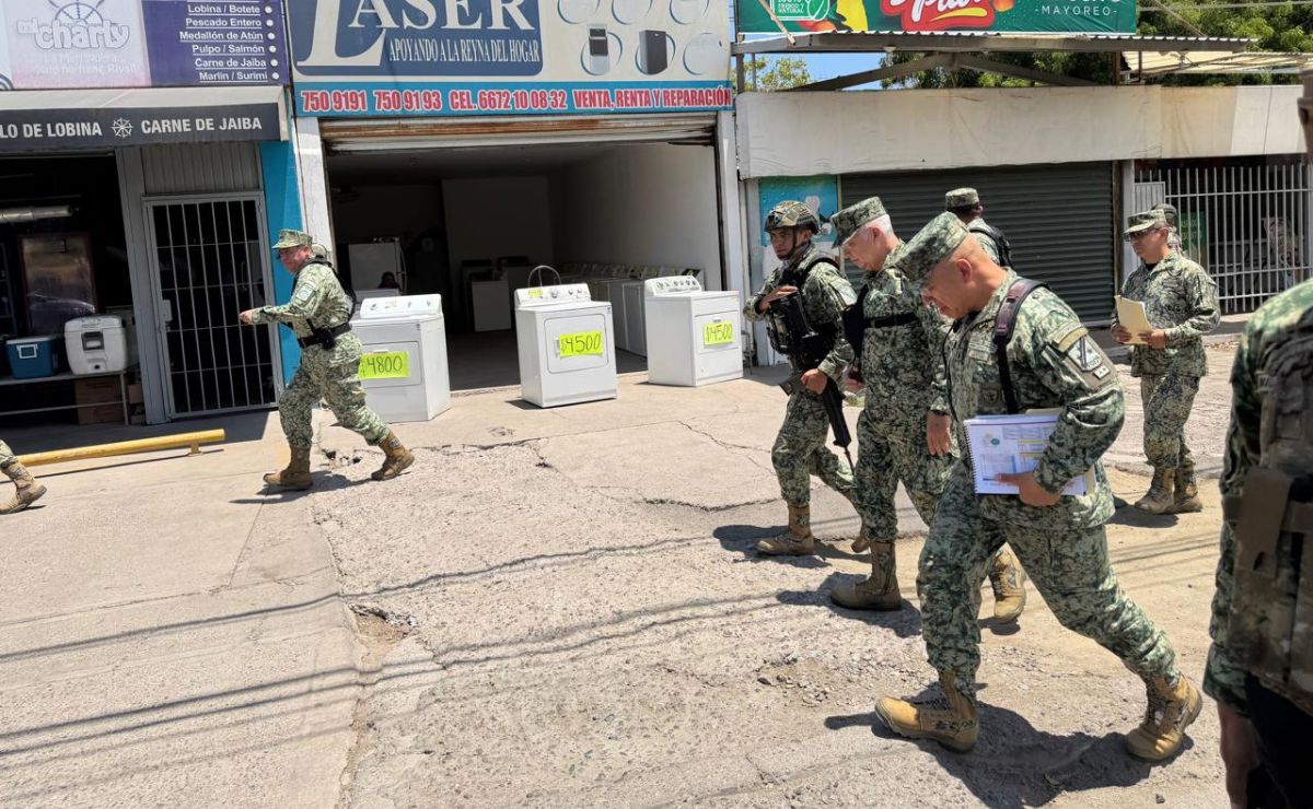 Generales Trevilla y Briseño supervisan labor del Ejército y GN en Culiacán - recorrido-de-los-generales-trevilla-y-briseno-en-culiacan-sinaloa