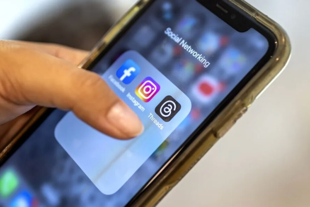 El gobierno de Canadá va por prohibir el uso de redes sociales a los menores de 16 años - redes-sociales-meta-instagram-1024x683