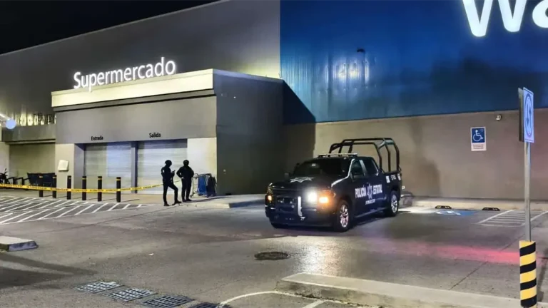 un-muerto-y-una-mujer-herida-en-ataque-a-balazos-en-walmart-de-culiacan-b5c70f65-focus-0-0-1200-675