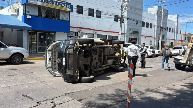 choque-entre-camioneta-de-reparto-y-patrulla-militar-en-culiacan-deja-lesionados-406f1eb3-focus-0-0-1200-675