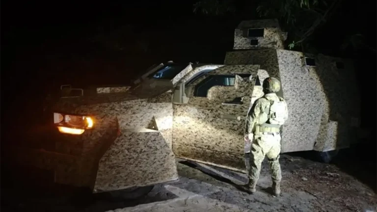 ejercito-mexicano-asegura-camioneta-monstruo-y-ametralladora-browning-en-concordia-4b80d26c-focus-0-0-1200-675
