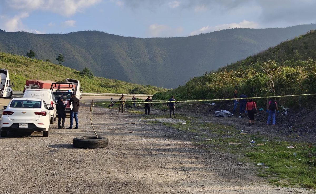 hallazgo-de-cuerpos-en-la-autopista-orizaba-puebla Abandonan cinco cuerpos sobre la autopista Orizaba-Puebla - hallazgo-de-cuerpos-en-la-autopista-orizaba-puebla