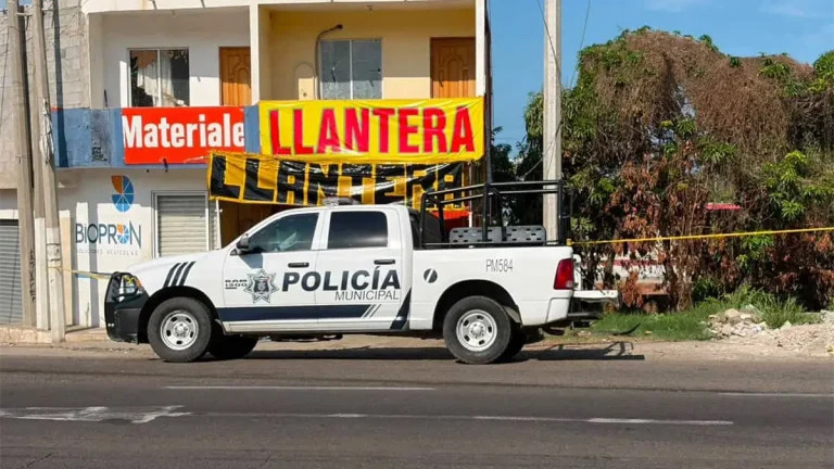 hombre-sin-vida-encontrado-en-banqueta-de-la-colonia-la-sirena-en-mazatlan-185a3e2c-focus-0-0-1200-675