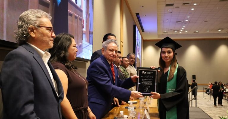 utch-graduacion2028829