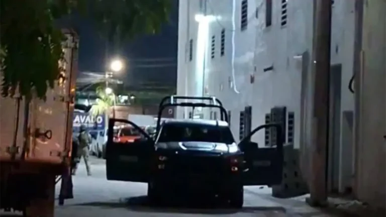ataque-a-camioneta-y-departamento-en-jaripillo-mazatlan-ec7c7dd6-56203b23-focus-0-0-1200-675