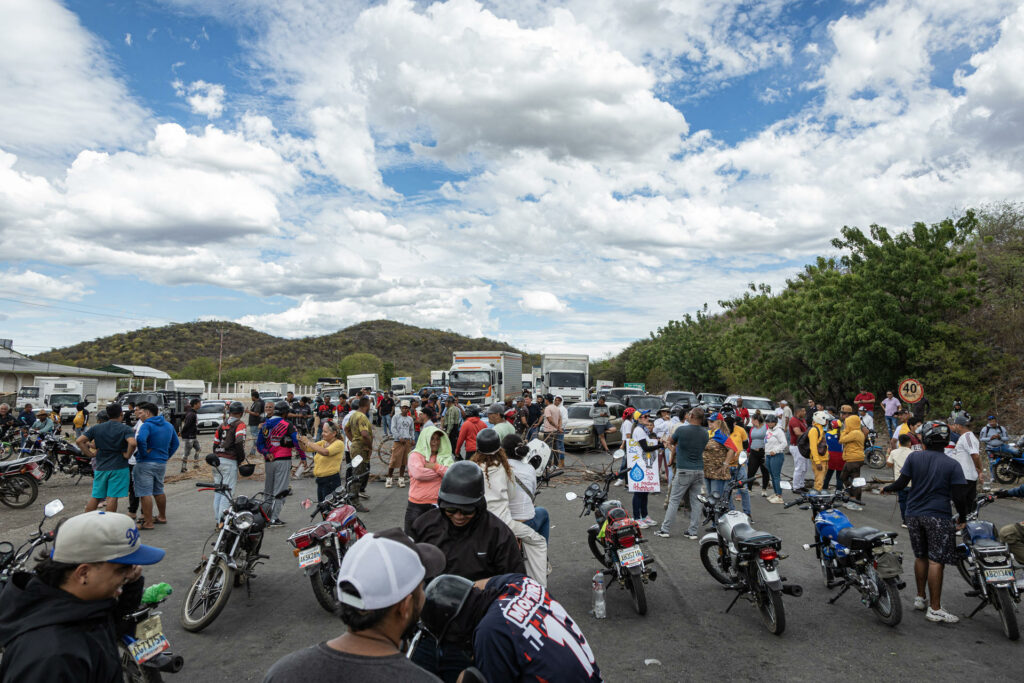 Protestan contra cortes eléctricos en el noroeste de Venezuela y piden respuestas a Trump - 464c905f5551ecfe7450674e2e8e5463dd4d818dw-1024x683