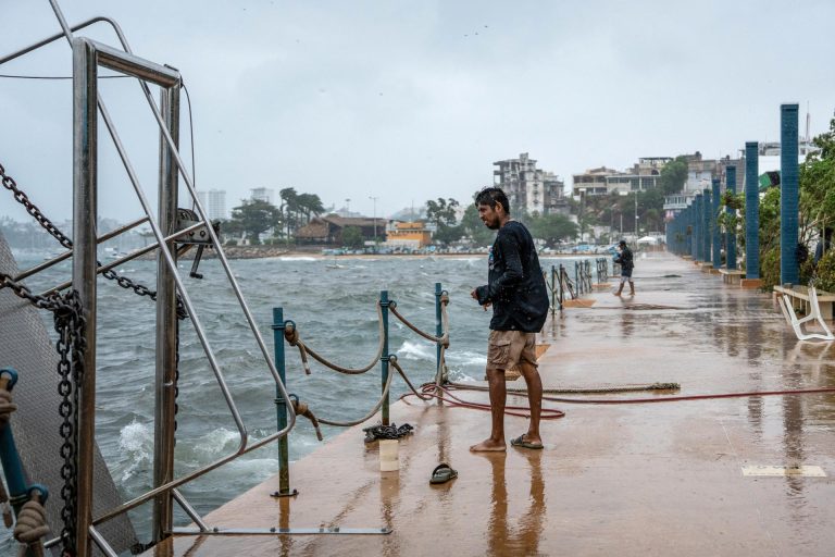 huracan-polo-tocaria-tierra-dos-veces-y-llevaria-lluvias-hasta-estados-unidos