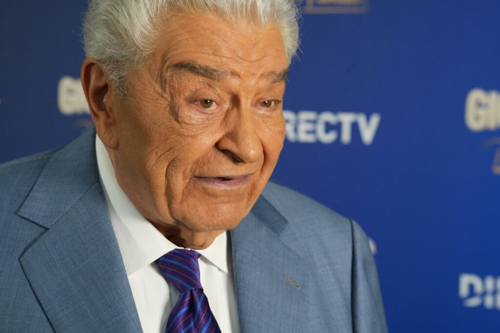 Don Francisco vuelve al estudio de 'Sábado Gigante' para unir el ayer y el hoy - caf57a27a2df0d3bcb8a6939752d68c0c8dab754w-1024x683