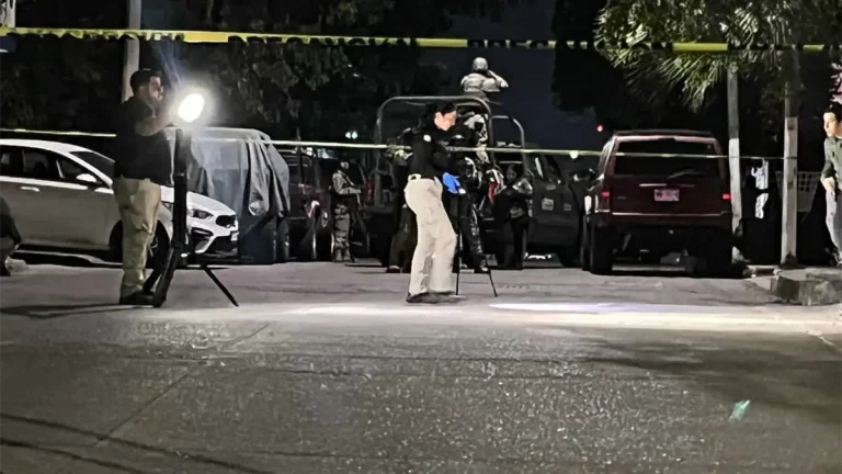 culiacan-militares-cierran-calles-por-detonaciones-en-la-colonia-morelos-1f9682b4-focus-0-0-1200-675