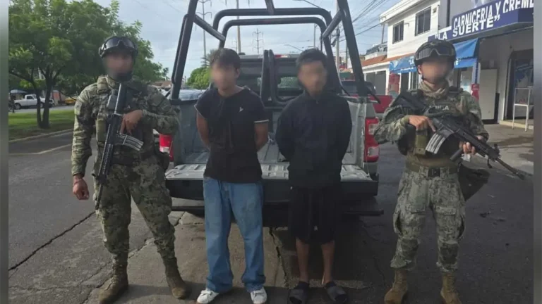 detienen-a-dos-personas-y-aseguran-mas-de-103-mil-dosis-de-metanfetamina-en-sinaloa-d3ea4280-focus-0-0-1200-675