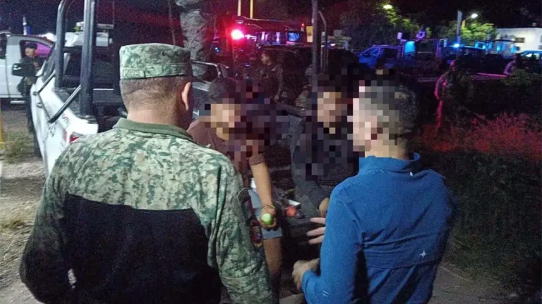 liberan-a-jovenes-secuestrados-en-la-autopista-benito-juarez-angostura-dd0c55ca-focus-0-0-1200-675