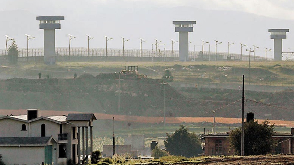Ingresan a César Jáuregui, exfiscal de Chihuahua, al penal del Altiplano - penal-del-altiplano
