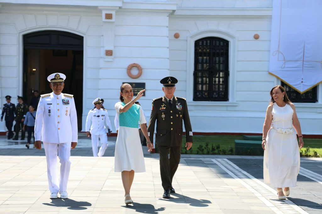Sheinbaum destaca actuación de Fuerzas Armadas al celebrar 205 años de la Armada de México - whatsapp-image-2026-10-04-at-123433-pm-1024x683