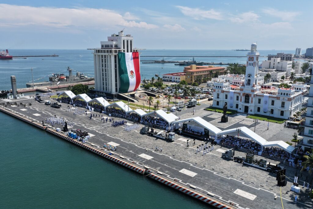 whatsapp-image-2026-10-04-at-20517-pm-1024x683-1 Así fue el desfile por el 205 aniversario de la Armada de México - whatsapp-image-2026-10-04-at-20517-pm-1024x683