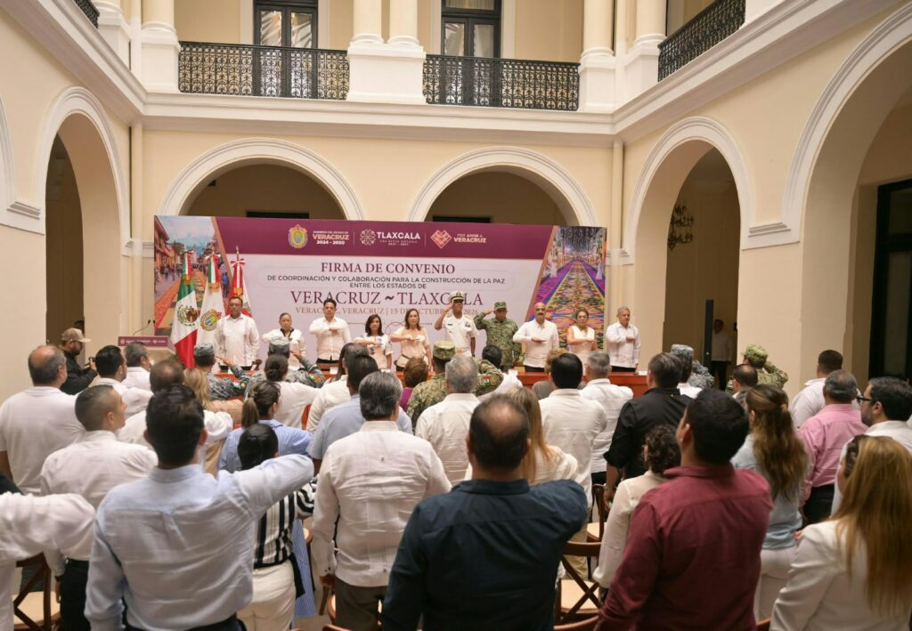 Rocío Nahle consolida estrategia regional de seguridad con convenios interestatales en apoyo al Plan Nacional de Paz - whatsapp-image-2026-10-16-at-55928-pm-1-1024x709